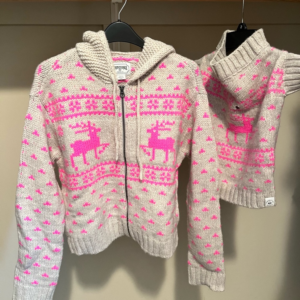 American Eagle Outfitters Cream and Pink Reindeer Cardigan - Picture 6 of 7